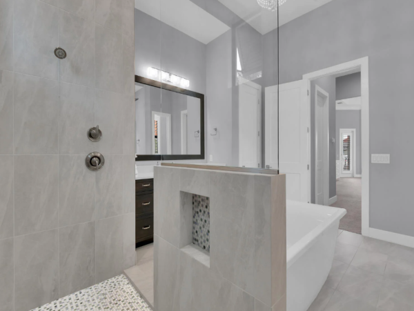 Luxurious Waterfront Retreat on Marco Island 5 Bedroom Home & Heated Pool
